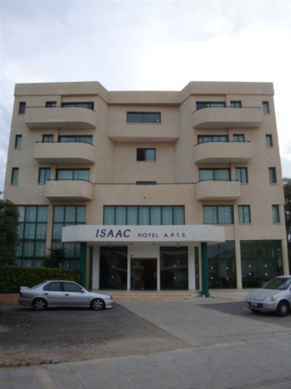 Isaac Aparthotel Pernera Exterior foto